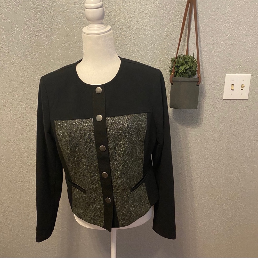 CABI BLACK AND GRAY BUTTON UP JACKET {M}
